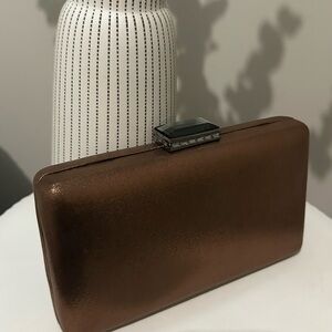 Elegant copper clutch with chain